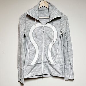 Lululemon Thin Scuba Hoodie Women's Full Zip Jacket Size 6 Grey White Stripes.